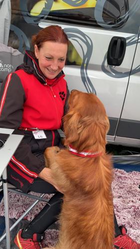 B450439B-7120-41B8-B2EA-61A69277A706